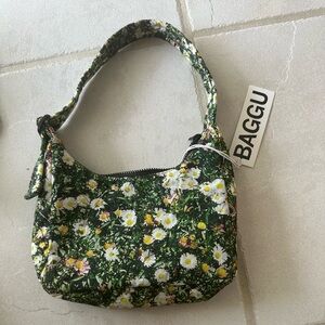 NWT BAGGU Daisy Mini Nylon Shoulder Bag